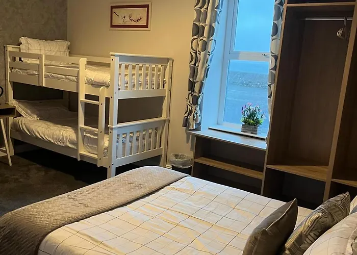 Bed & Breakfast Loophead 3*